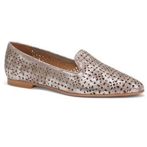 Trask Farrah Platinum Metallic Perforated Smoking Loafers, Size  7
